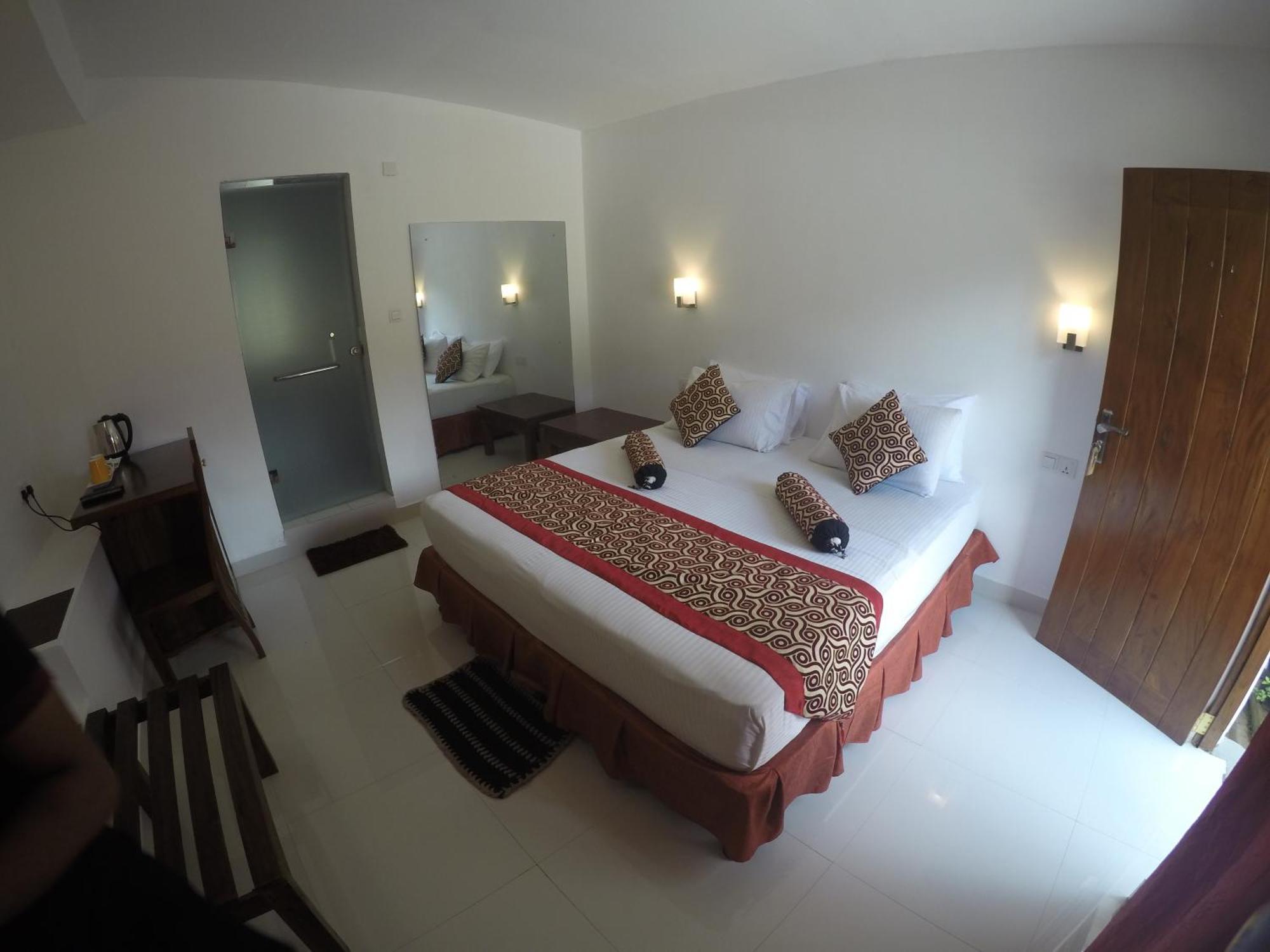 Hotel Sunray Канди Экстерьер фото
