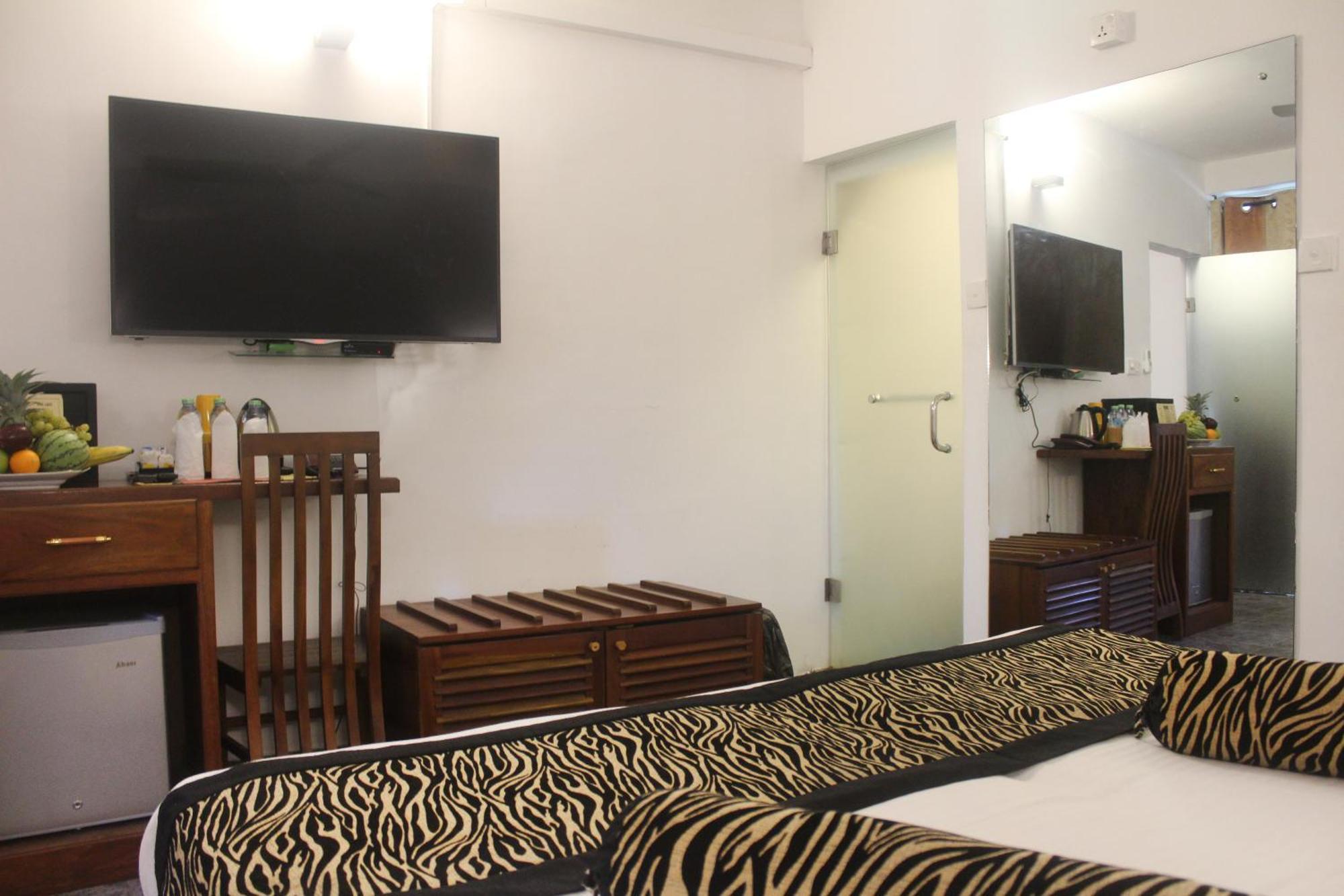 Hotel Sunray Канди Экстерьер фото
