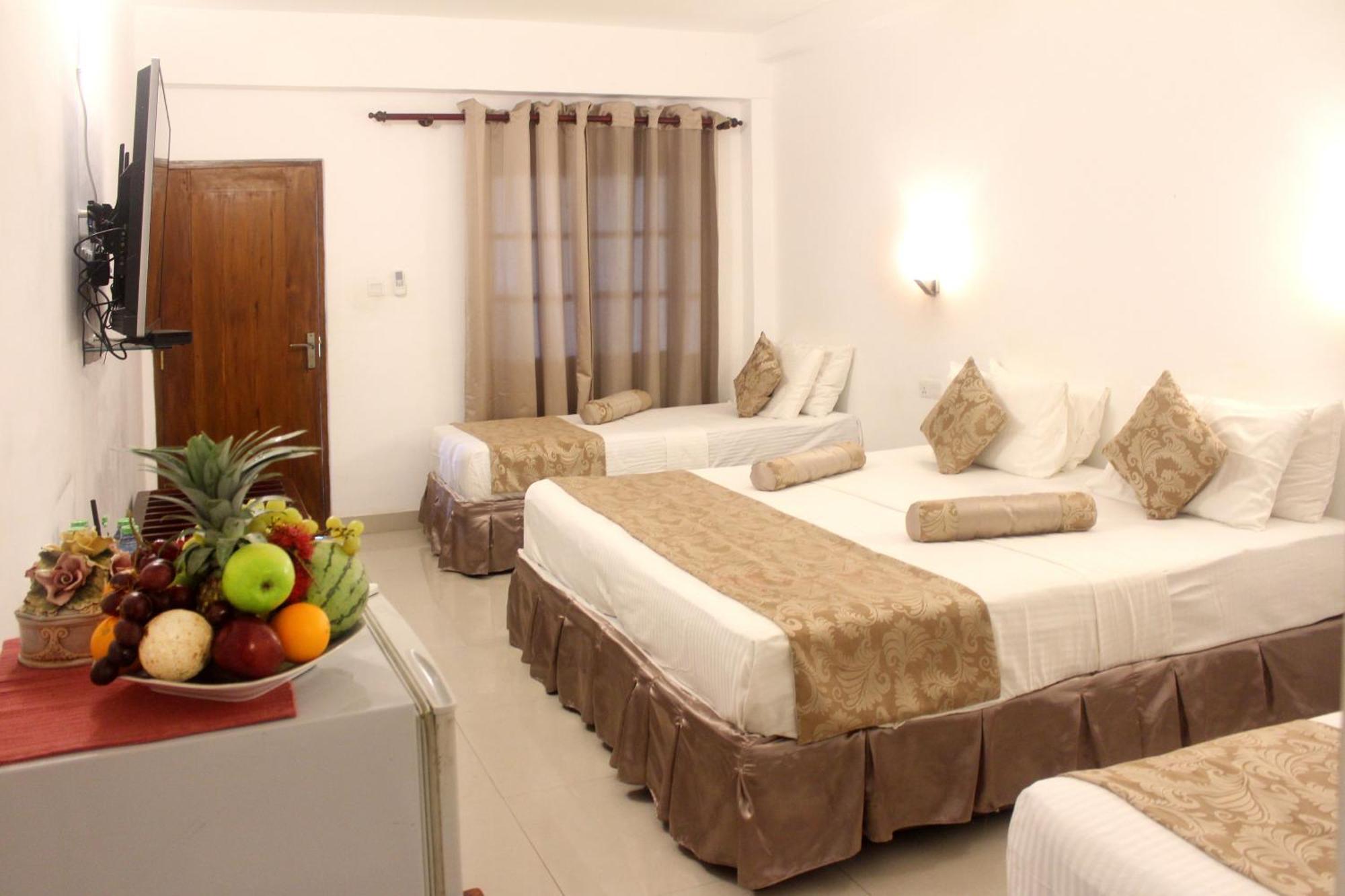 Hotel Sunray Канди Экстерьер фото