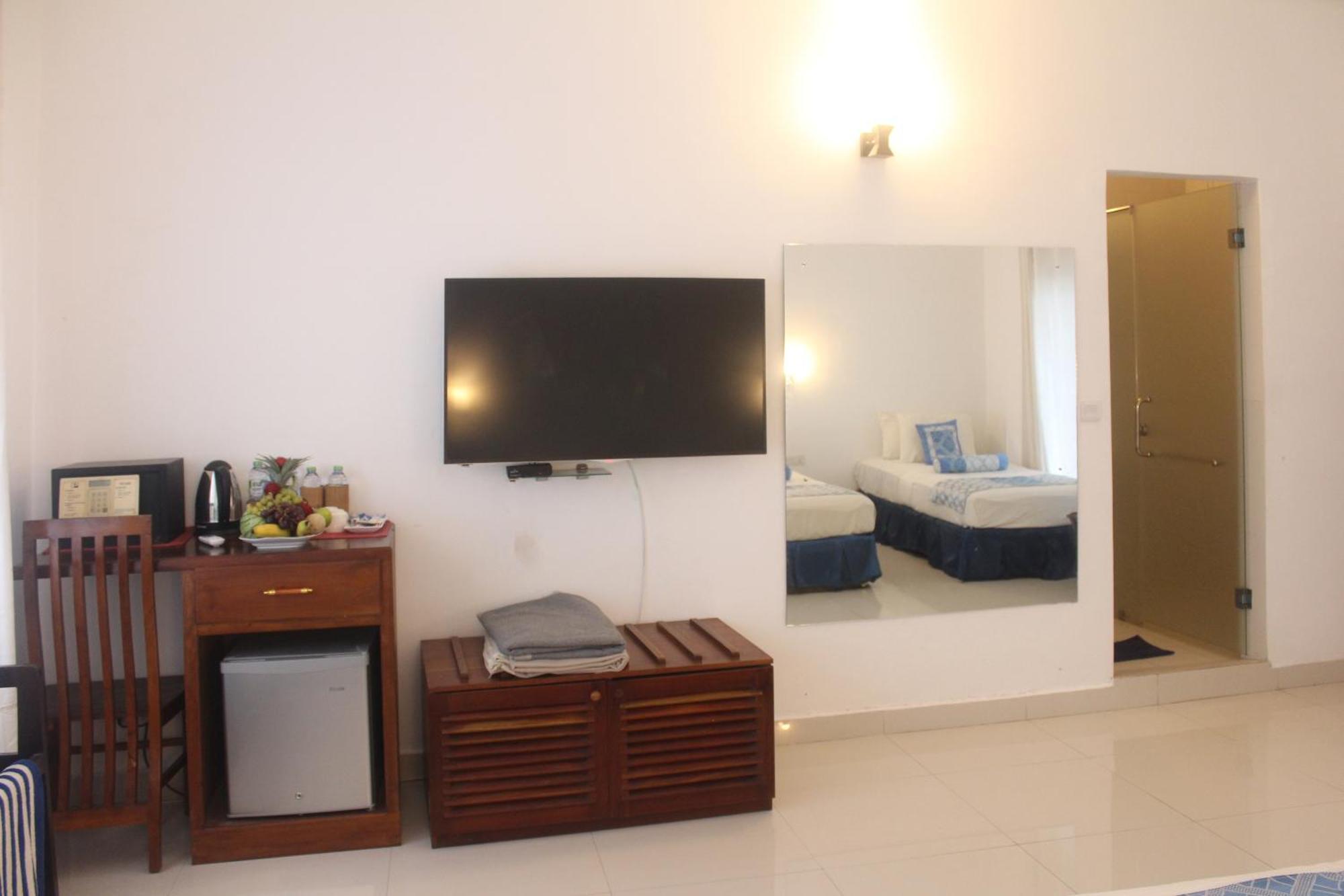 Hotel Sunray Канди Экстерьер фото