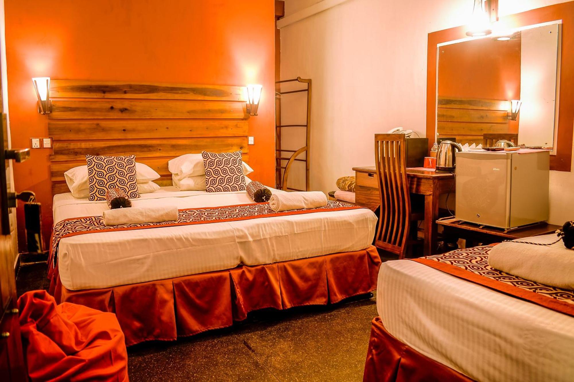 Hotel Sunray Канди Экстерьер фото